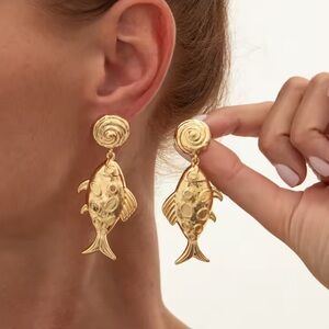 Vintage Gold Fish Dangle Earrings
